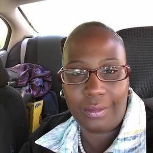 Meet your Posher, Charline